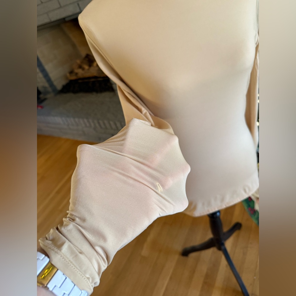 THE ROW Rudd Turtleneck Long Sleeve Women's Top With Sheer Arms Size L - Picture 4 of 8